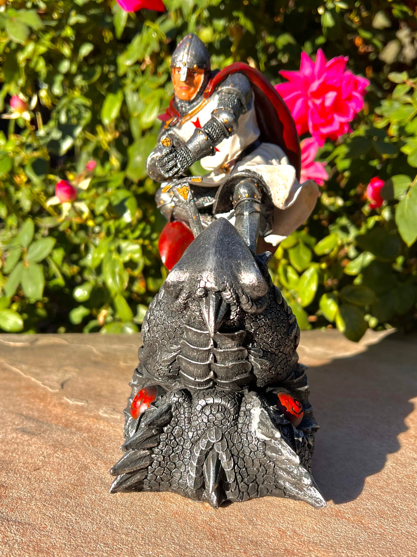 Crusader Knight Slaying Dragon (Polyester Resin)