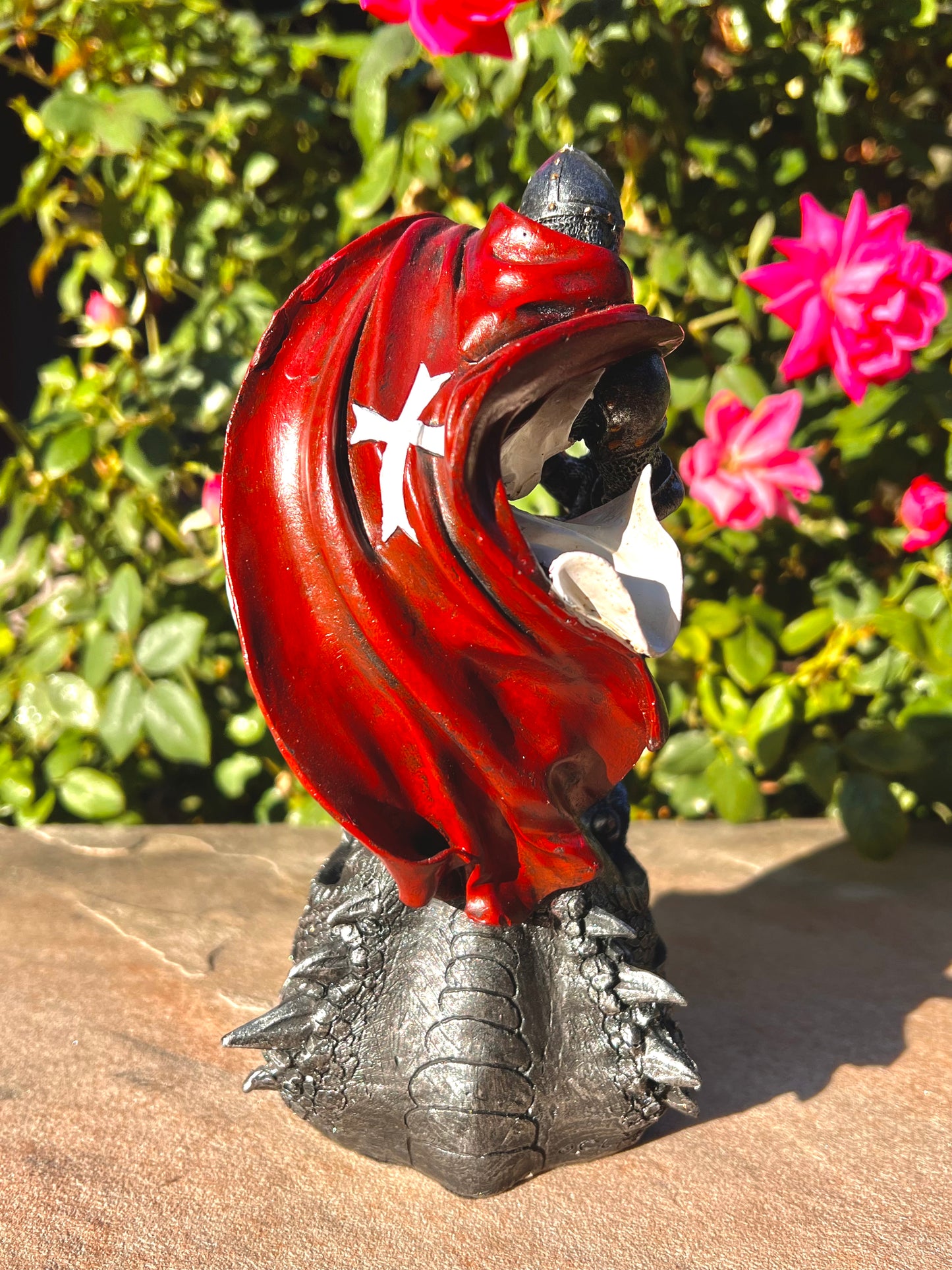 Crusader Knight Slaying Dragon (Polyester Resin)
