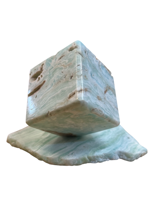 Caribbean Calcite Leaning Cube On Slab - 3.5" Inches