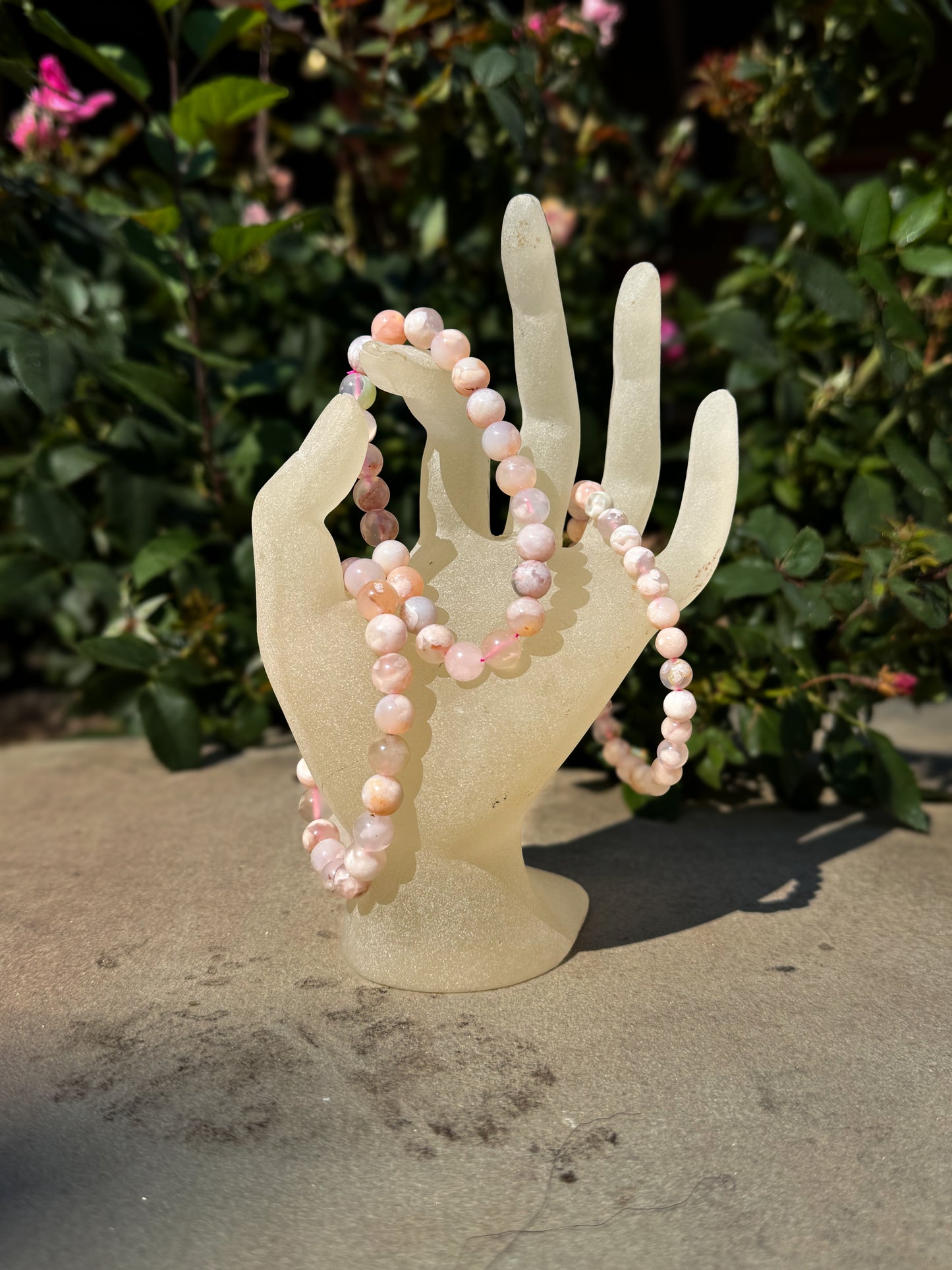 8mm Beaded Flower Agate Bracelet (Stretches To Fit!)