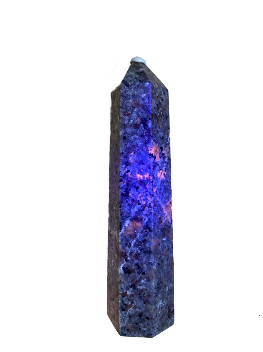 Medium Yooperlite Tower - Blacklight Sensitive! (Canada)