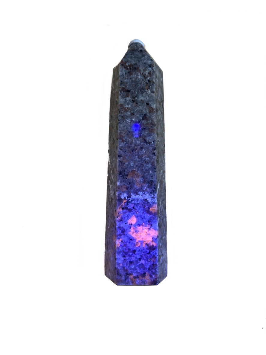 Medium Yooperlite Tower - Blacklight Sensitive! (Canada)