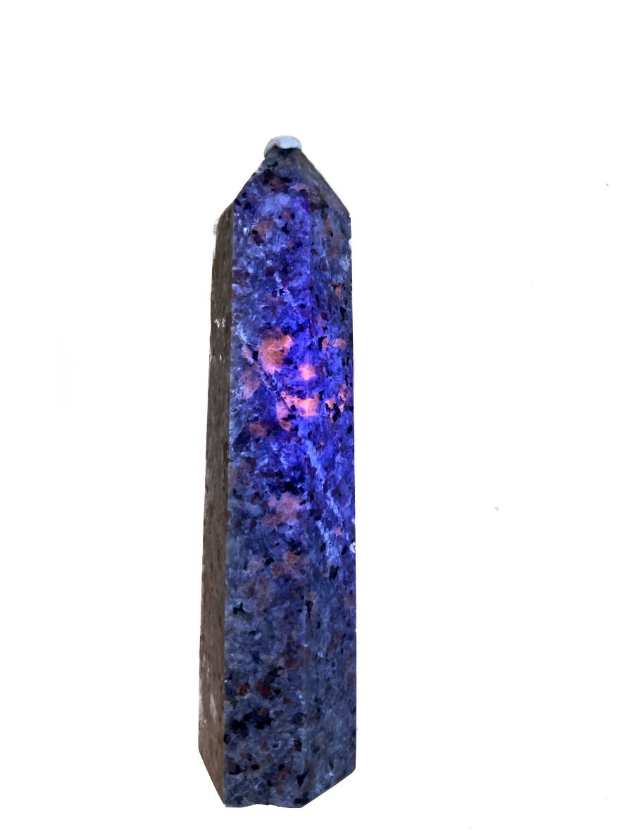 Medium Yooperlite Tower - Blacklight Sensitive! (Canada)