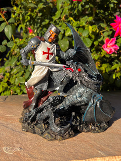 Crusader Knight Slaying Dragon (Polyester Resin)