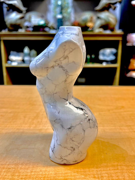 7" Polished Howlite Lady Figure (Brazil)