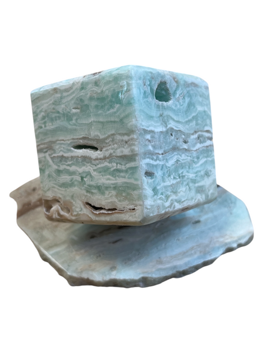 Caribbean Calcite Leaning Cube On Slab - 3.5" Inches